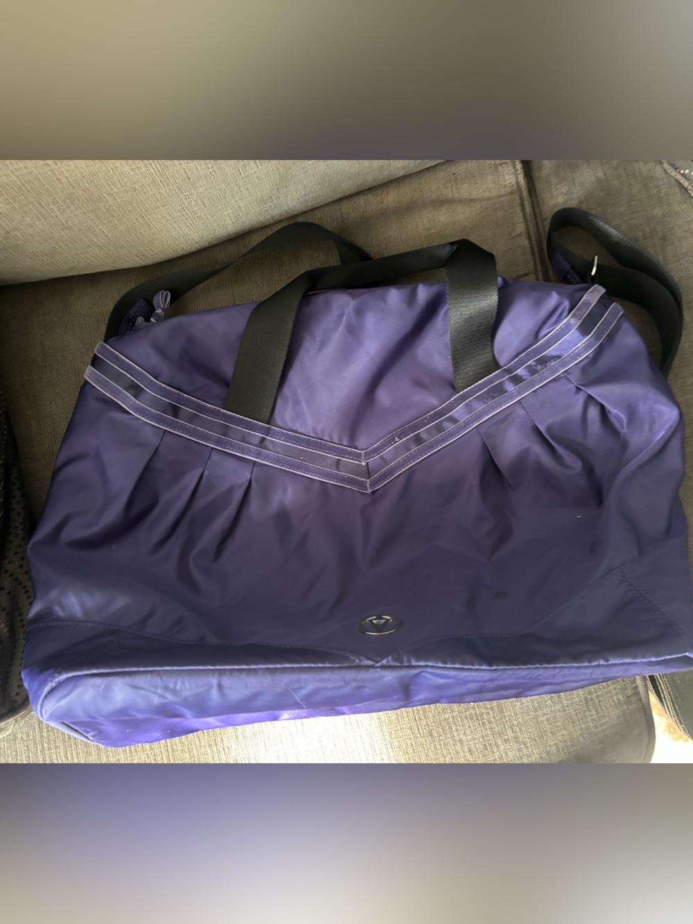 Ivivva by lululemon Purple Nylon Duffel with Black Straps